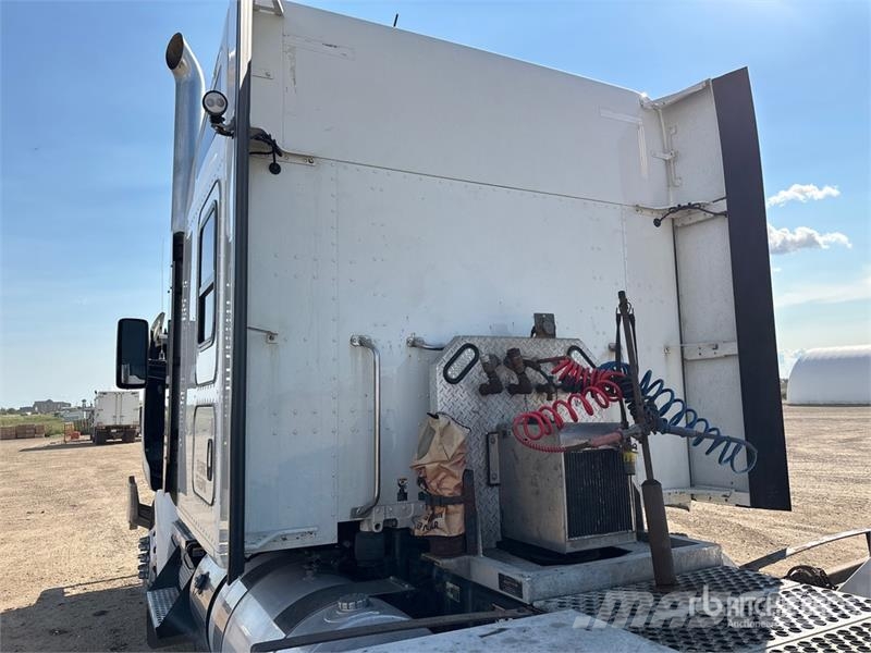 Kenworth T880 Prime Movers