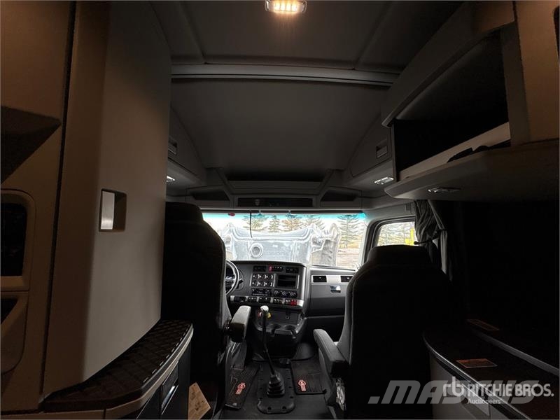 Kenworth T880 牵引车
