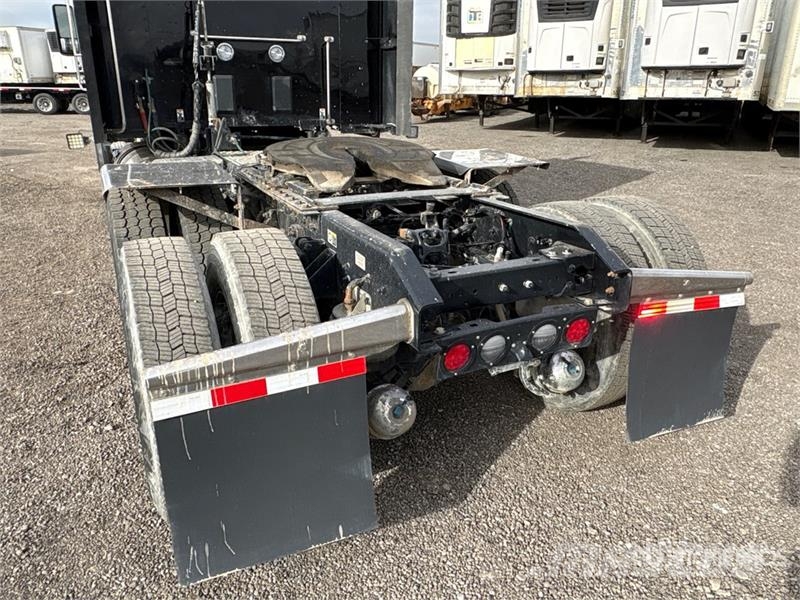 Kenworth T880 Motrici e Trattori Stradali