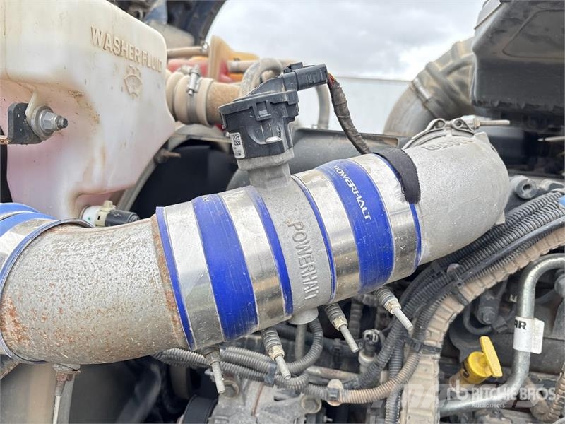 Kenworth T880 وحدات الجر