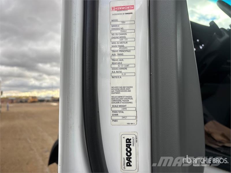 Kenworth T880 وحدات الجر