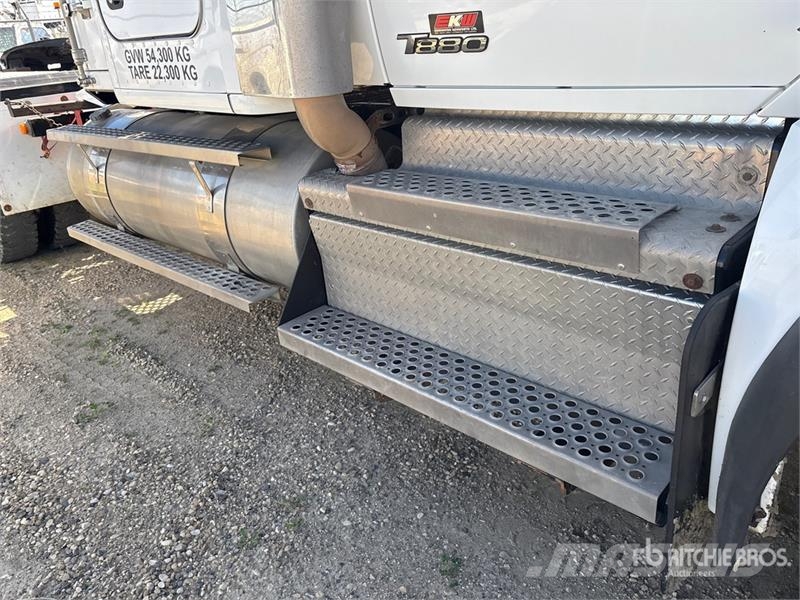 Kenworth T880 Vetopöytäautot