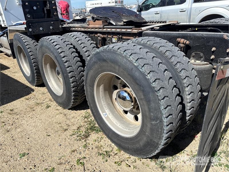 Kenworth T880 Vetopöytäautot