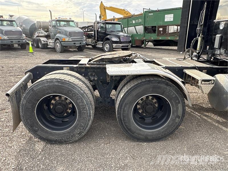 Kenworth T880 Motrici e Trattori Stradali