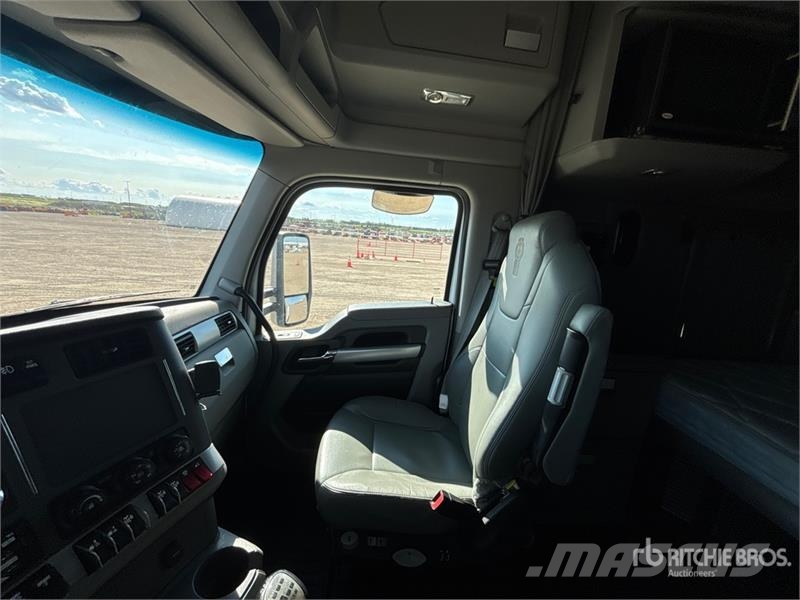 Kenworth T880 Prime Movers