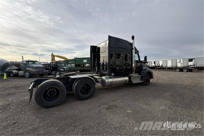 Kenworth T880 Motrici e Trattori Stradali