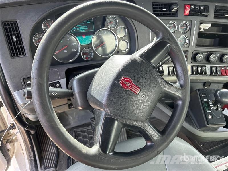 Kenworth T880 Самоскиди