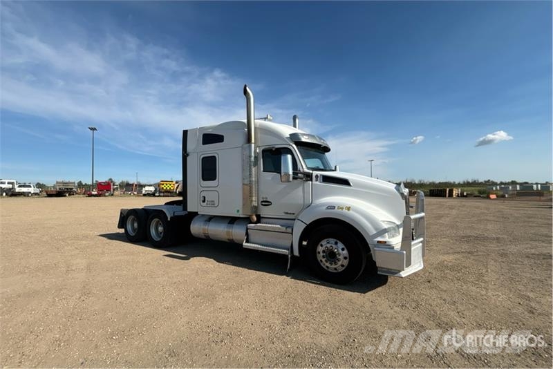 Kenworth T880 Prime Movers
