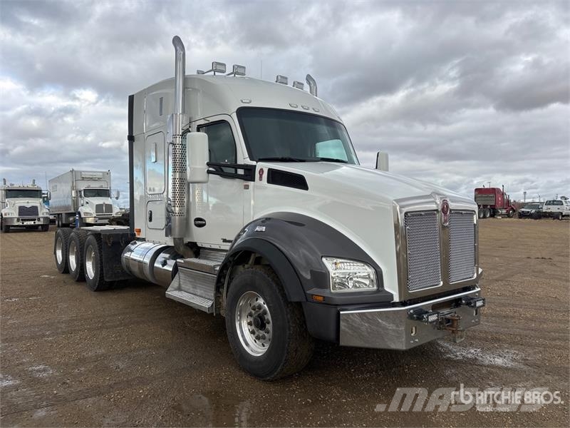 Kenworth T880 وحدات الجر
