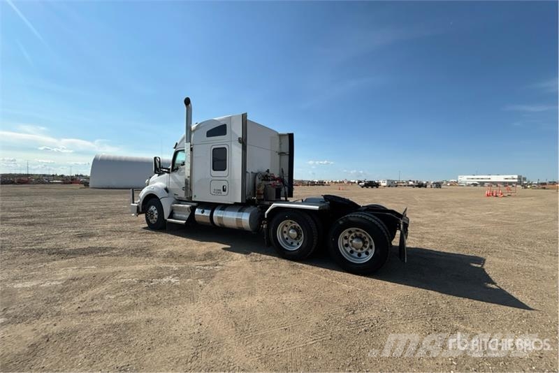 Kenworth T880 Prime Movers