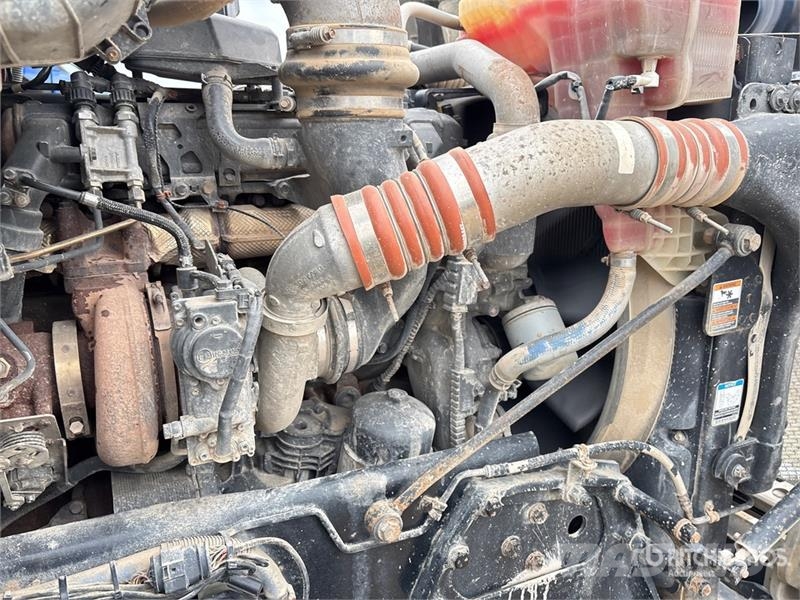 Kenworth T880 وحدات الجر