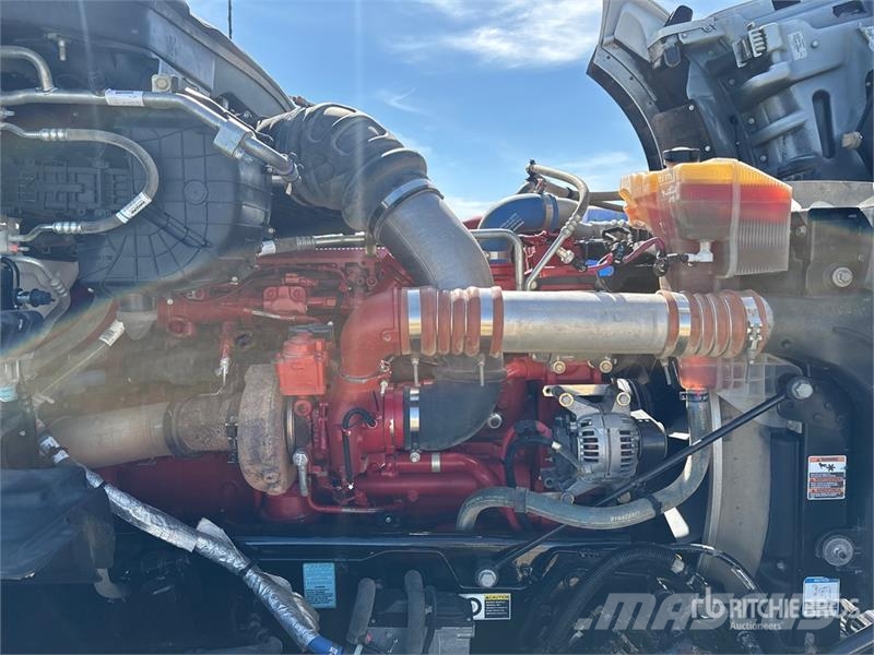 Kenworth T880 Vetopöytäautot