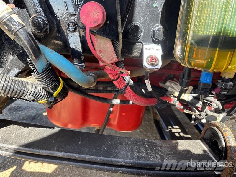 Kenworth T880 Vetopöytäautot