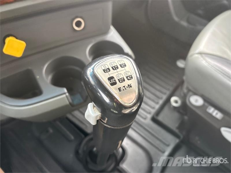 Kenworth T880 وحدات الجر