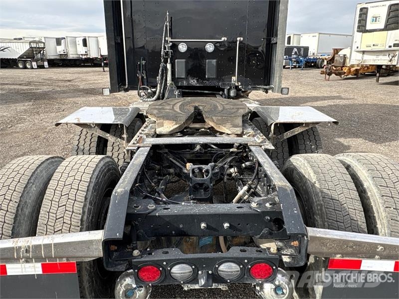 Kenworth T880 Motrici e Trattori Stradali