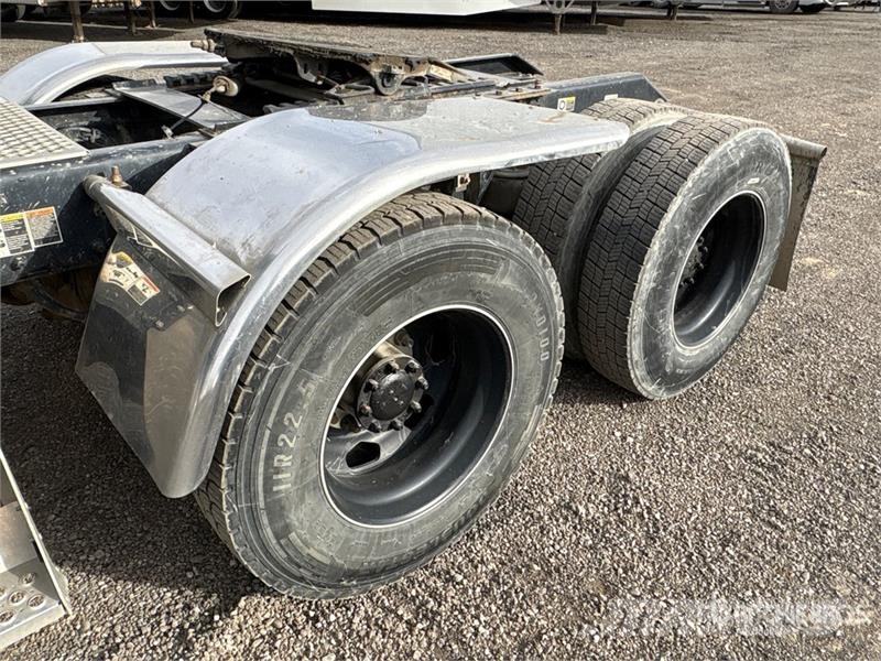Kenworth T880 Motrici e Trattori Stradali