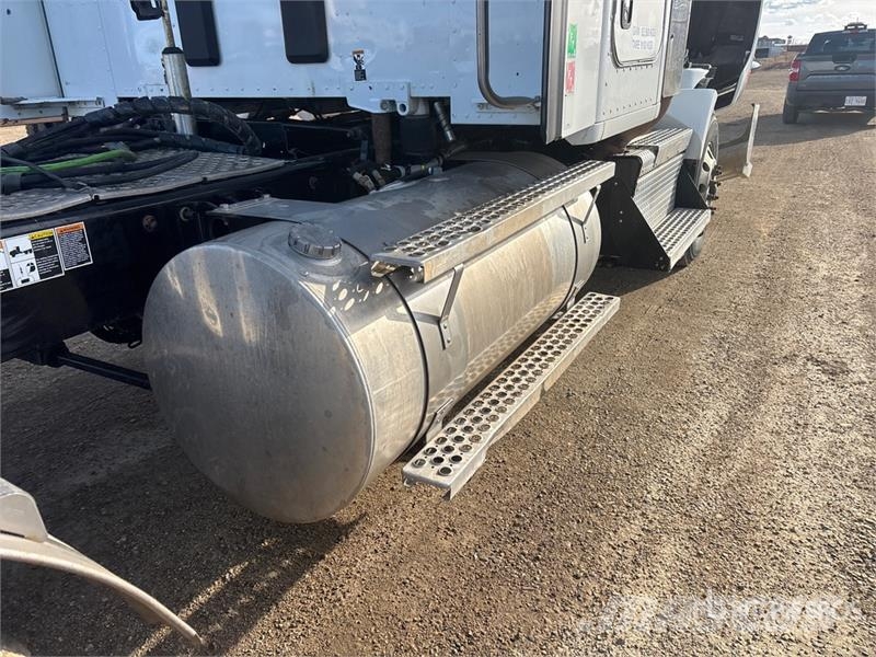 Kenworth T880 Tractor Units
