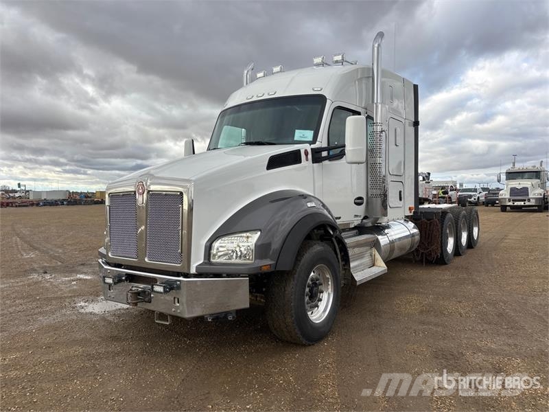 Kenworth T880 وحدات الجر