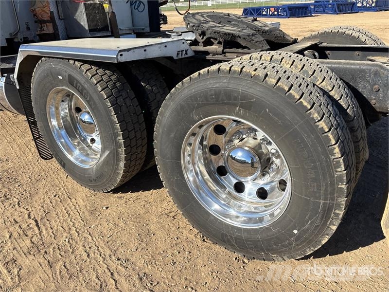 Kenworth T880 Tractores (camiões)