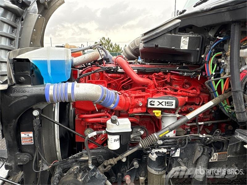 Kenworth T880 牵引车