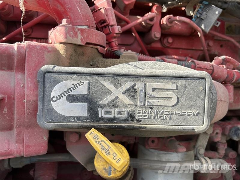Kenworth T880 Самоскиди