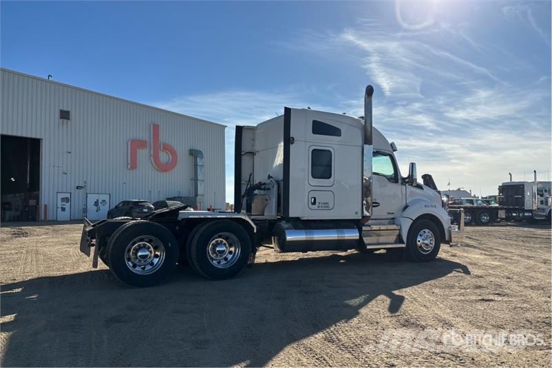 Kenworth T880 Tractores (camiões)