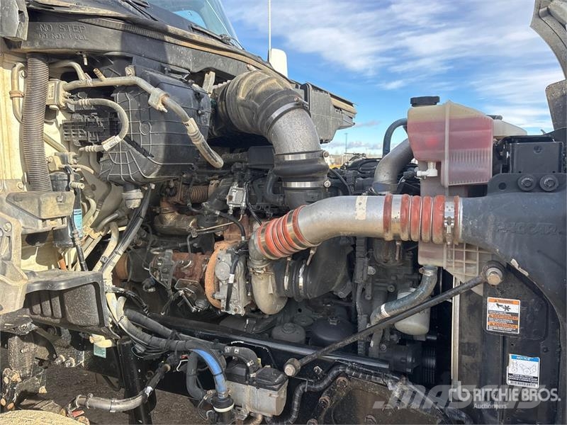 Kenworth T880 Tractor Units