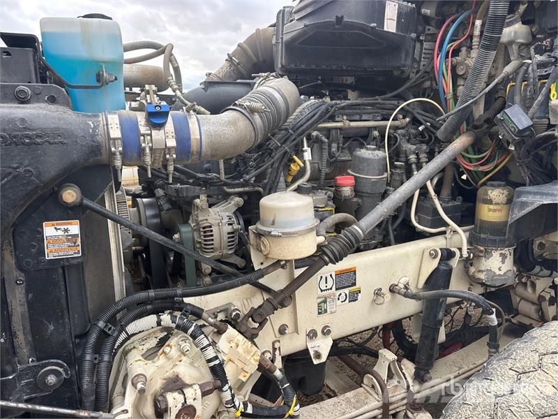 Kenworth T880 وحدات الجر