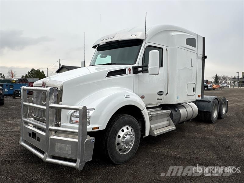 Kenworth T880 牵引车