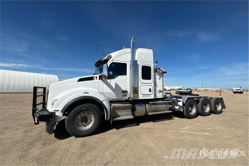 Kenworth T880 Vetopöytäautot