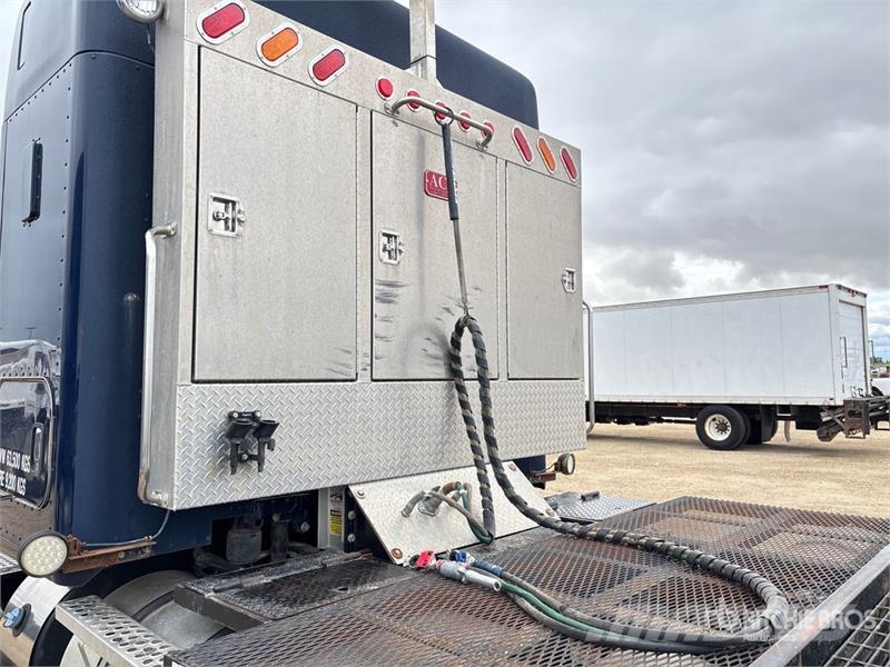 Kenworth T880 وحدات الجر