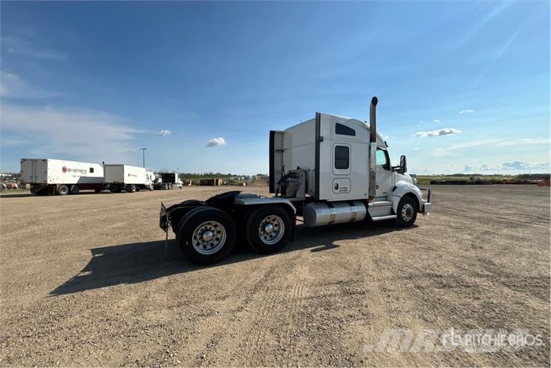 Kenworth T880 Prime Movers
