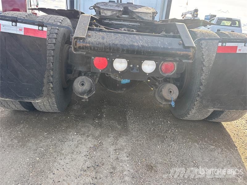 Kenworth T880 Tractor Units