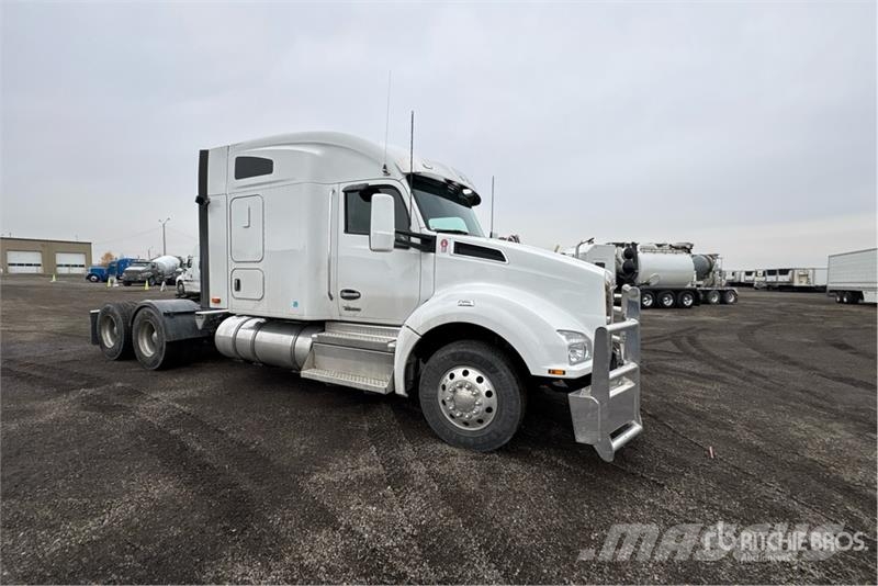 Kenworth T880 牵引车