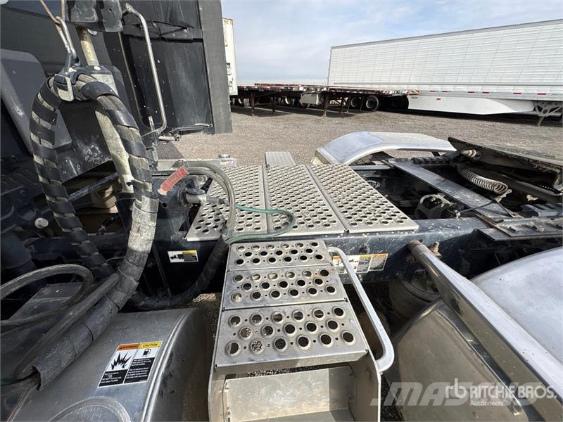 Kenworth T880 Motrici e Trattori Stradali