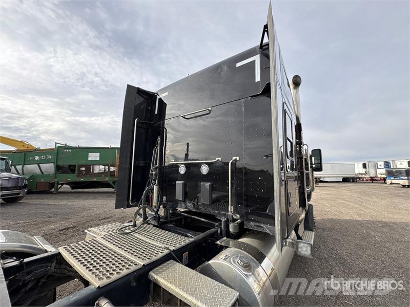Kenworth T880 Motrici e Trattori Stradali