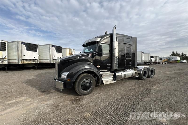 Kenworth T880 Motrici e Trattori Stradali