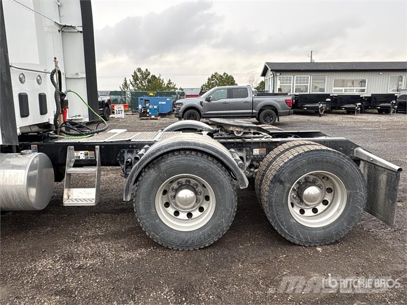 Kenworth T880 牵引车