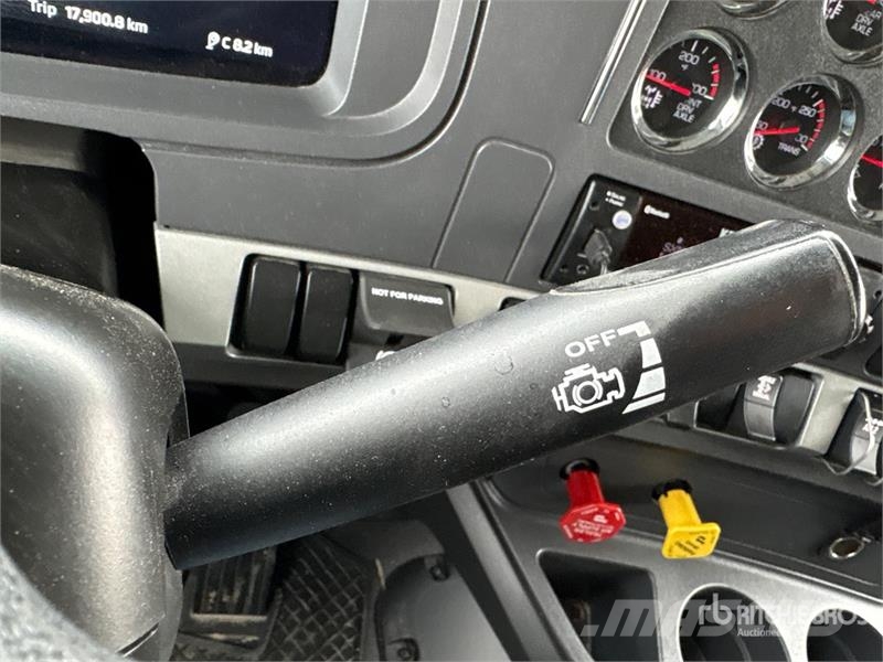 Kenworth T880 牵引车