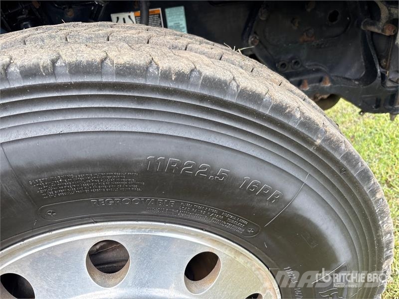 Kenworth T880 6x4 Grain Truck Камиони за товар / зърно