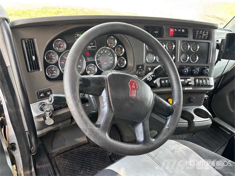 Kenworth T880 6x4 Grain Truck Камиони за товар / зърно
