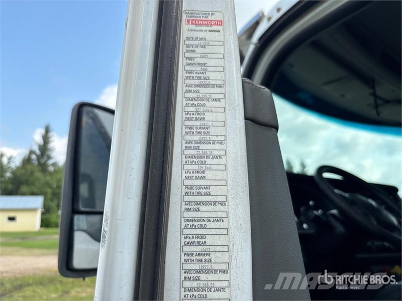Kenworth T880 6x4 Grain Truck Камиони за товар / зърно