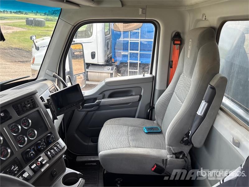 Kenworth T880 6x4 Grain Truck Камиони за товар / зърно