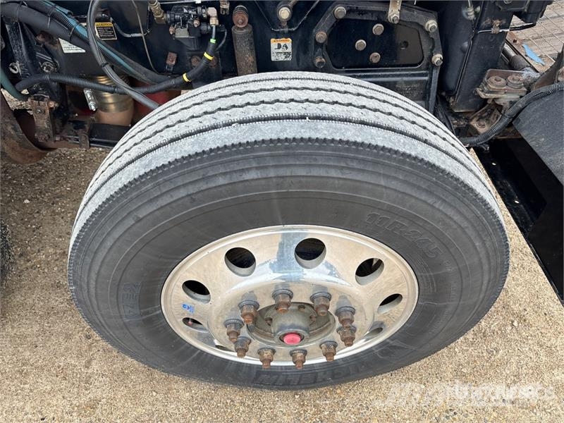 Kenworth W900 Vetopöytäautot