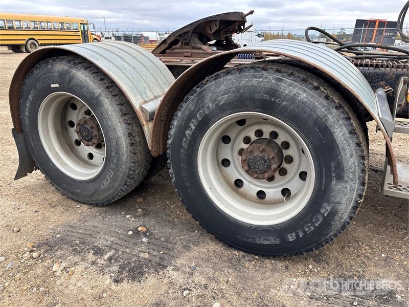 Kenworth W900 Тягачі