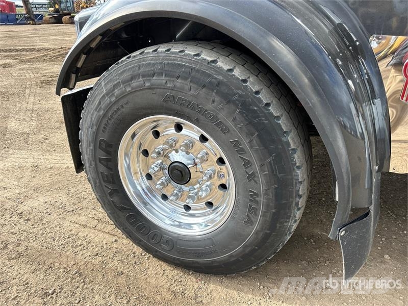 Kenworth W900 مركبات إصلاح الأعطال