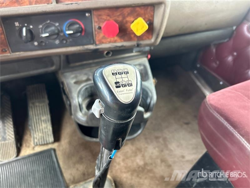 Kenworth W900 Τράκτορες