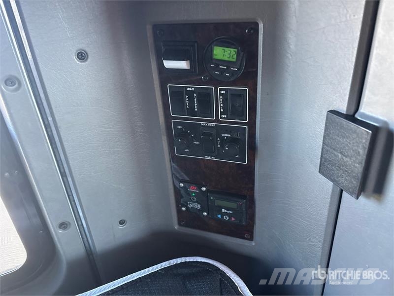 Kenworth W900 Naudoti vilkikai