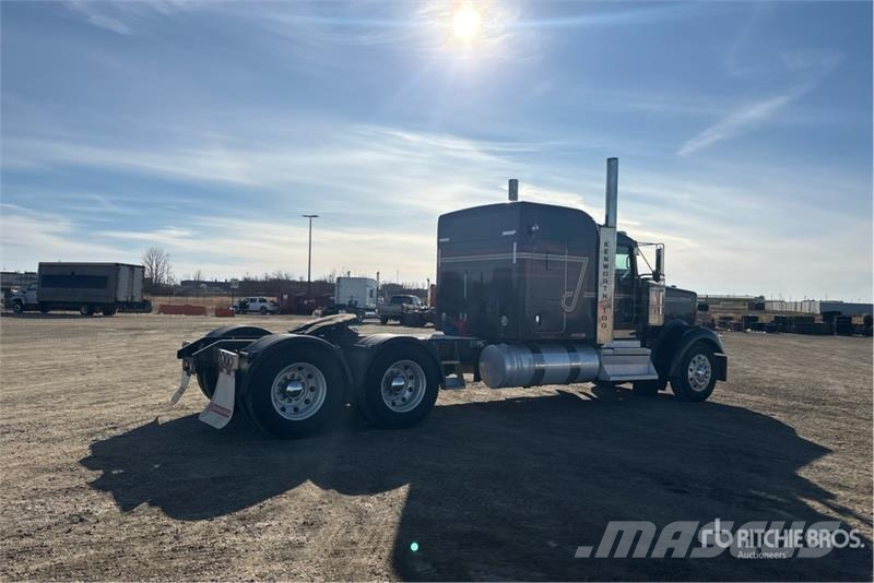 Kenworth W900 Naudoti vilkikai