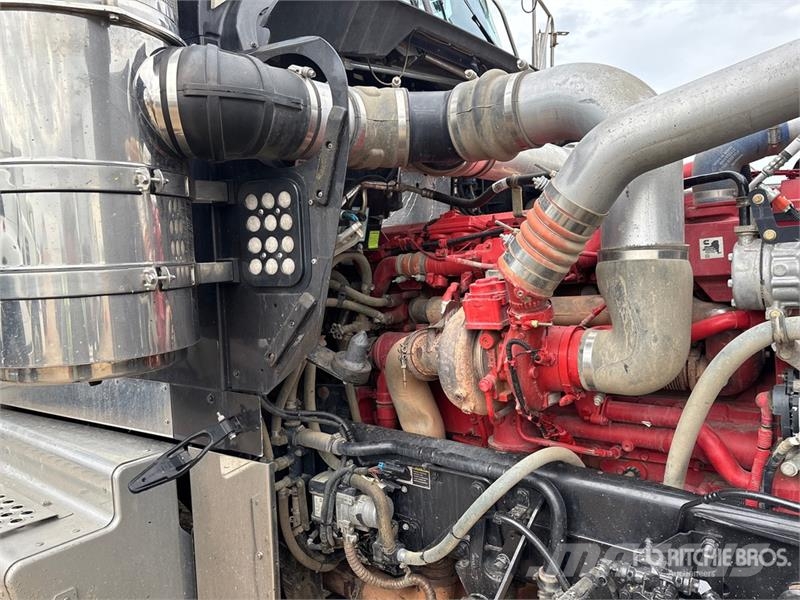 Kenworth W900 مركبات إصلاح الأعطال